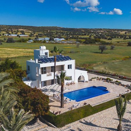 Villa Chrysta Agios Theodoros Экстерьер фото